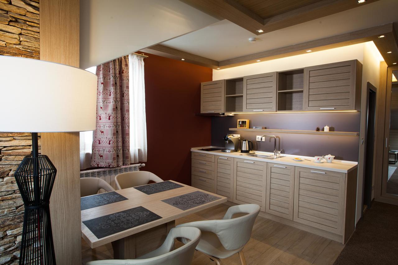Amira Boutique Hotel Bansko Exterior photo A modern kitchen