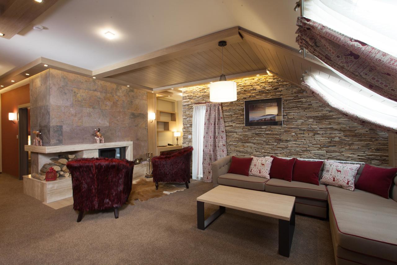 Amira Boutique Hotel Bansko Exterior photo Interior of a suite at the hotel
